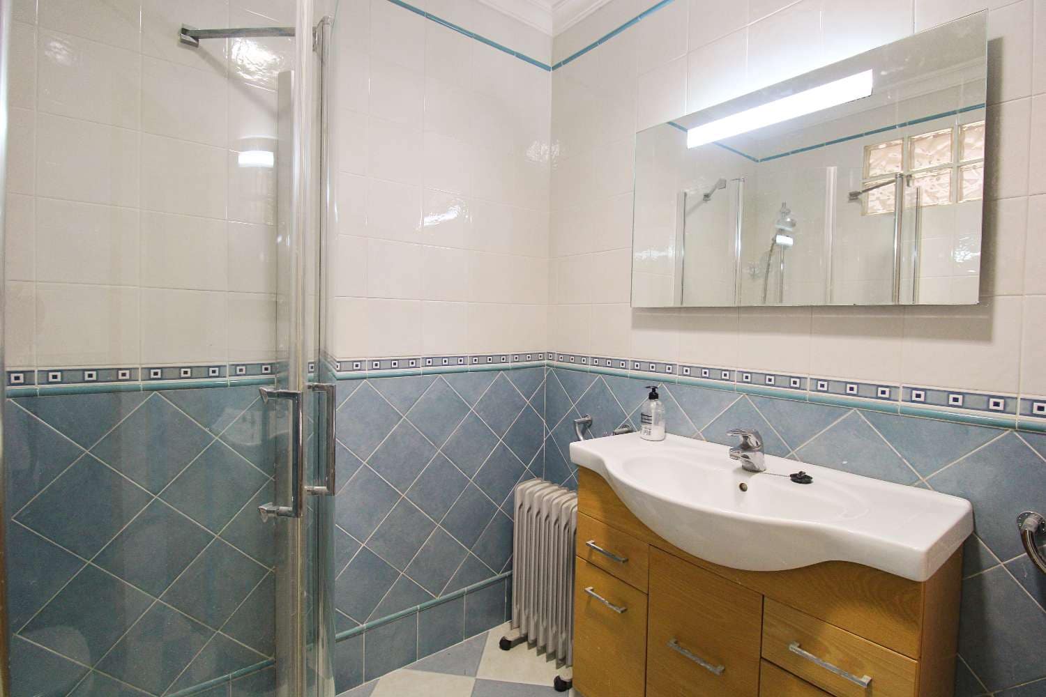 5 soveværelse Villa til leje i Malaga by med swimmingpool garage - € 4.500 (Ref: 9848982)