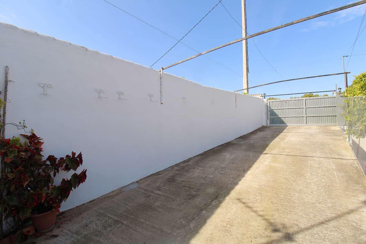 2 bedroom Finca/Country House for rent in Alhaurin de la Torre with garage - € 800 (Ref: 9859046)