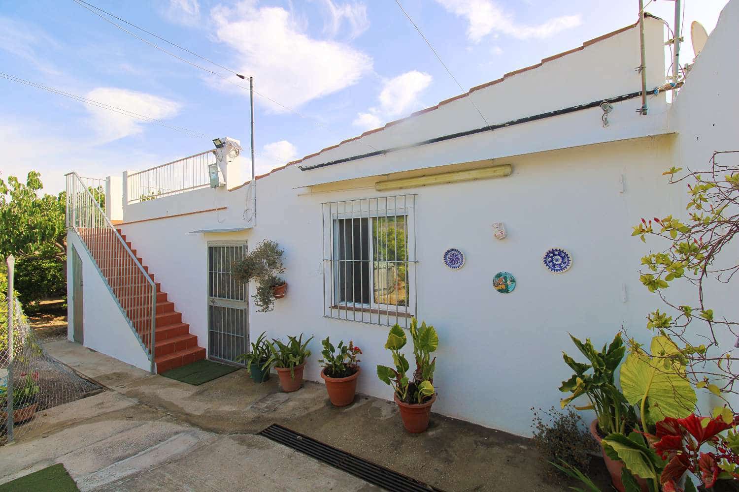 2 bedroom Finca/Country House for rent in Alhaurin de la Torre with garage - € 800 (Ref: 9859046)