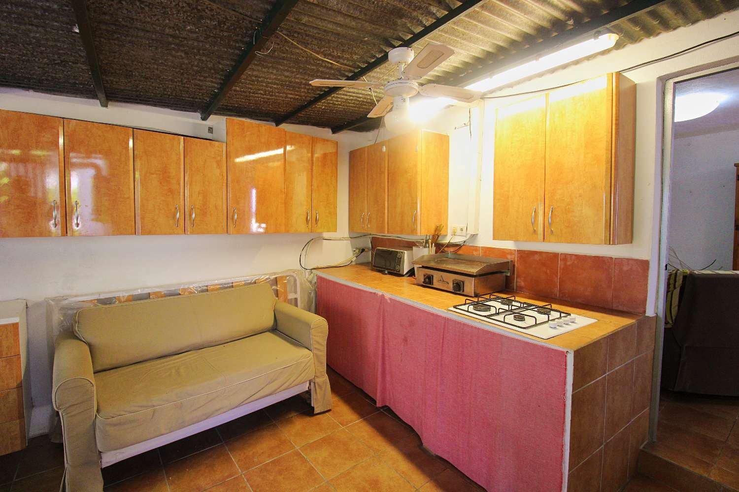 2 bedroom Finca/Country House for rent in Alhaurin de la Torre with garage - € 800 (Ref: 9859046)