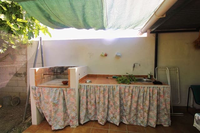 2 makuuhuone Maalaistalo vuokrattavana paikassa Alhaurín de la Torre mukana 
autotalli - 800 € (Ref: 9859046)