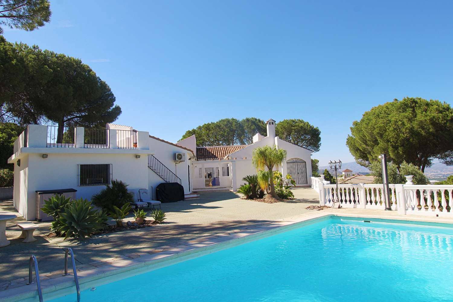 3 soverom Villa til salgs i Alhaurin de la Torre med svømmebasseng - € 675 000 (Ref: 9863999)