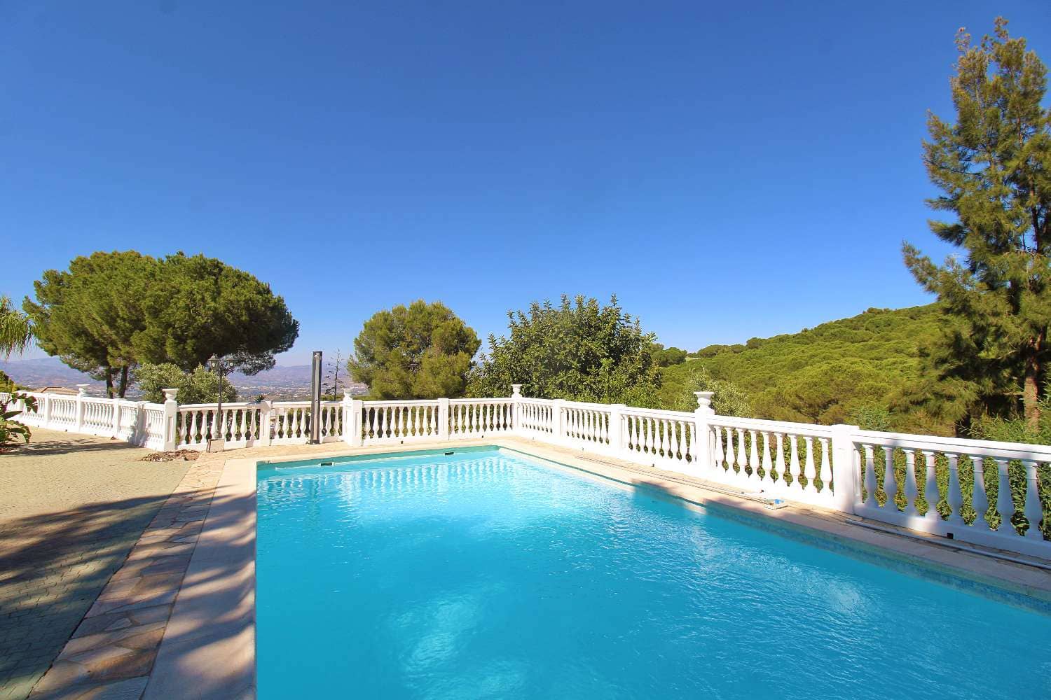 3 soverom Villa til salgs i Alhaurin de la Torre med svømmebasseng - € 675 000 (Ref: 9863999)