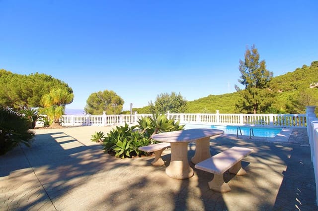 3 soverom Villa til salgs i Alhaurín de la Torre med svømmebasseng - € 675 000 (Ref: 9863999)