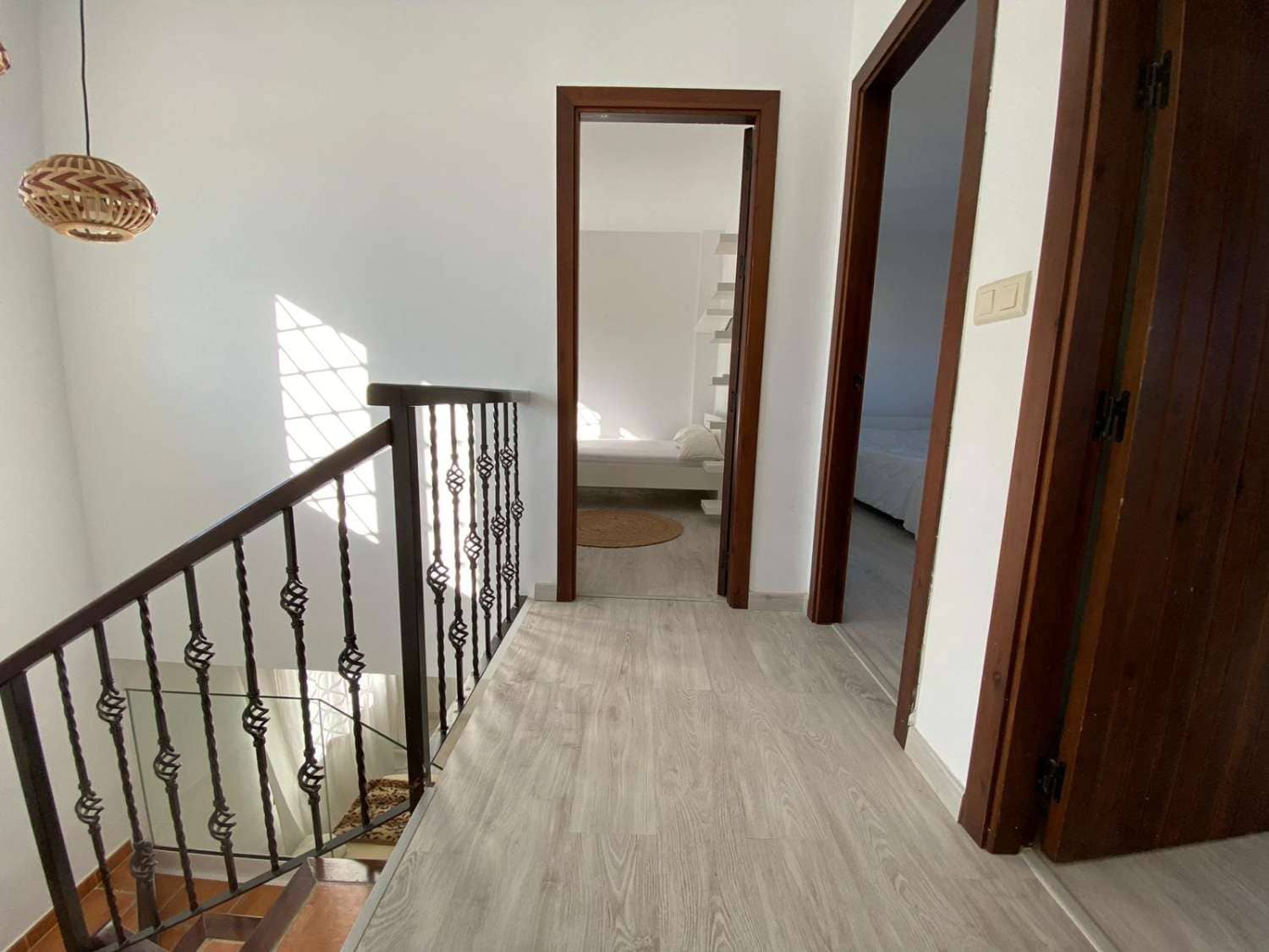 4 sypialnia Dom na sprzedaż w Alhaurin de la Torre z basenem garażem - 480 000 € (Ref: 9872918)