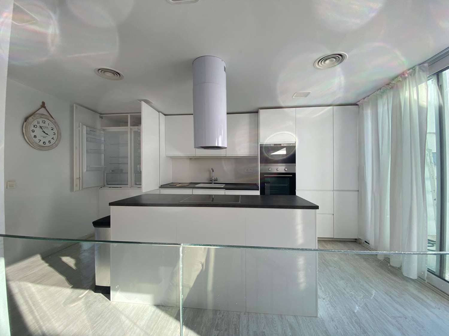 4 sypialnia Dom na sprzedaż w Alhaurin de la Torre z basenem garażem - 480 000 € (Ref: 9872918)