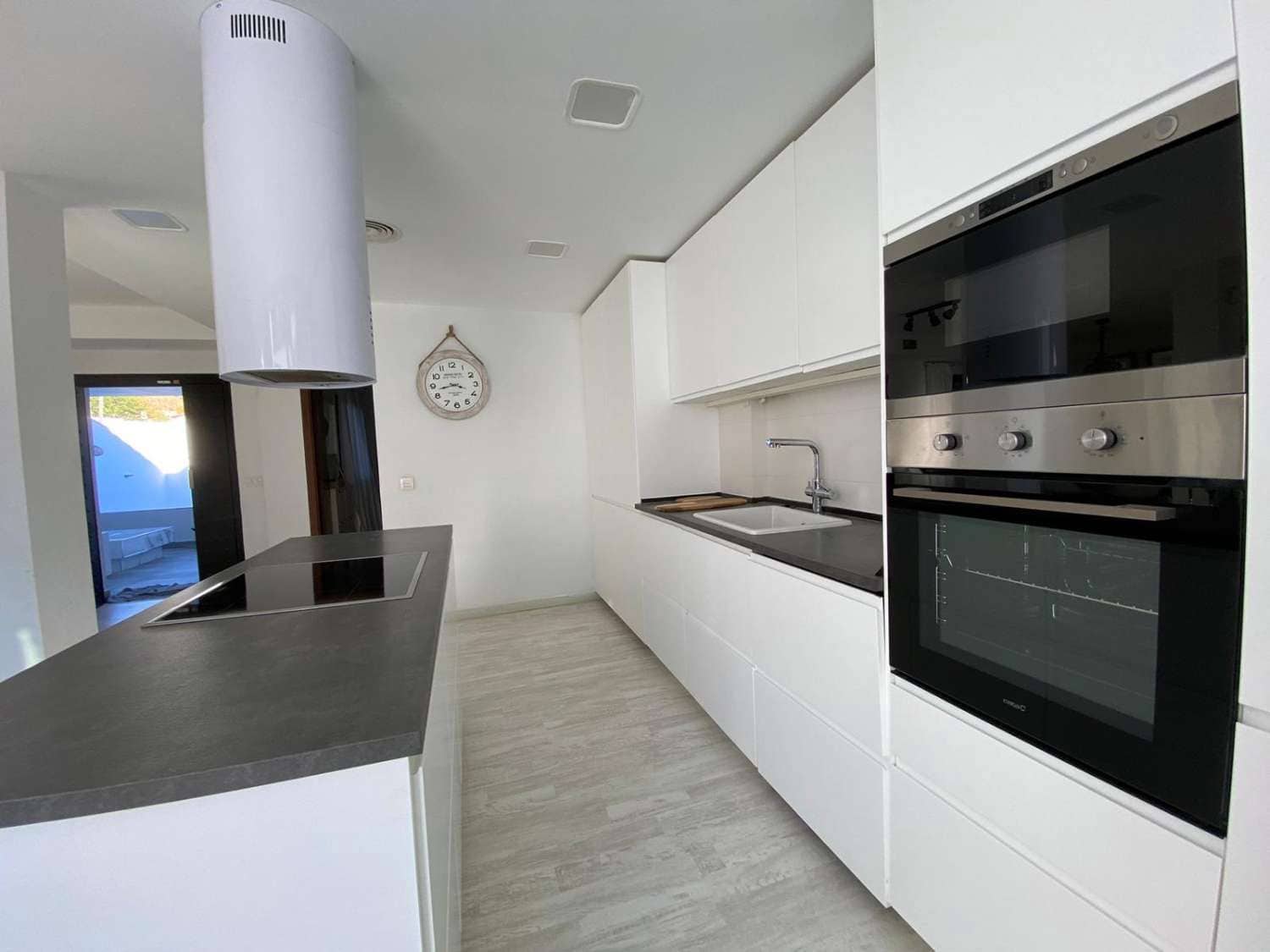 4 sypialnia Dom na sprzedaż w Alhaurin de la Torre z basenem garażem - 480 000 € (Ref: 9872918)