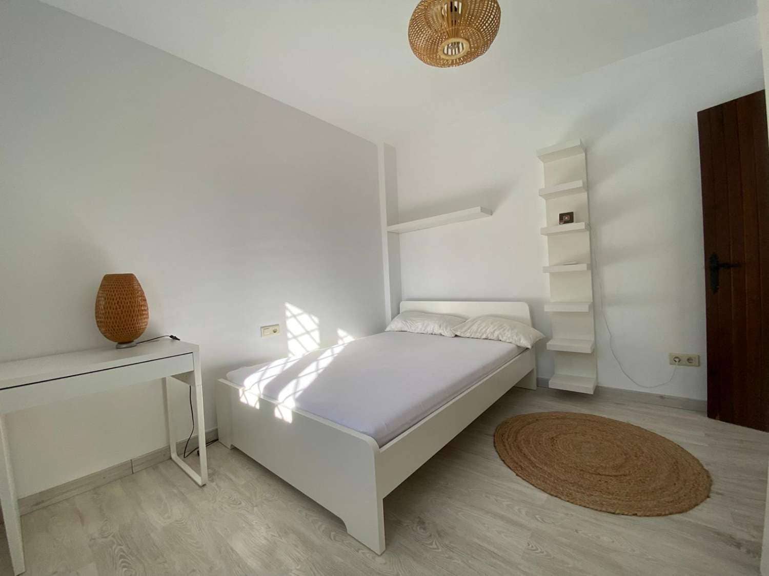4 sypialnia Dom na sprzedaż w Alhaurin de la Torre z basenem garażem - 480 000 € (Ref: 9872918)