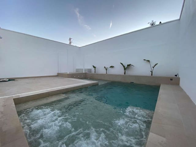 4 sypialnia Dom na sprzedaż w Alhaurín de la Torre z basenem garażem - 480 000 € (Ref: 9872918)