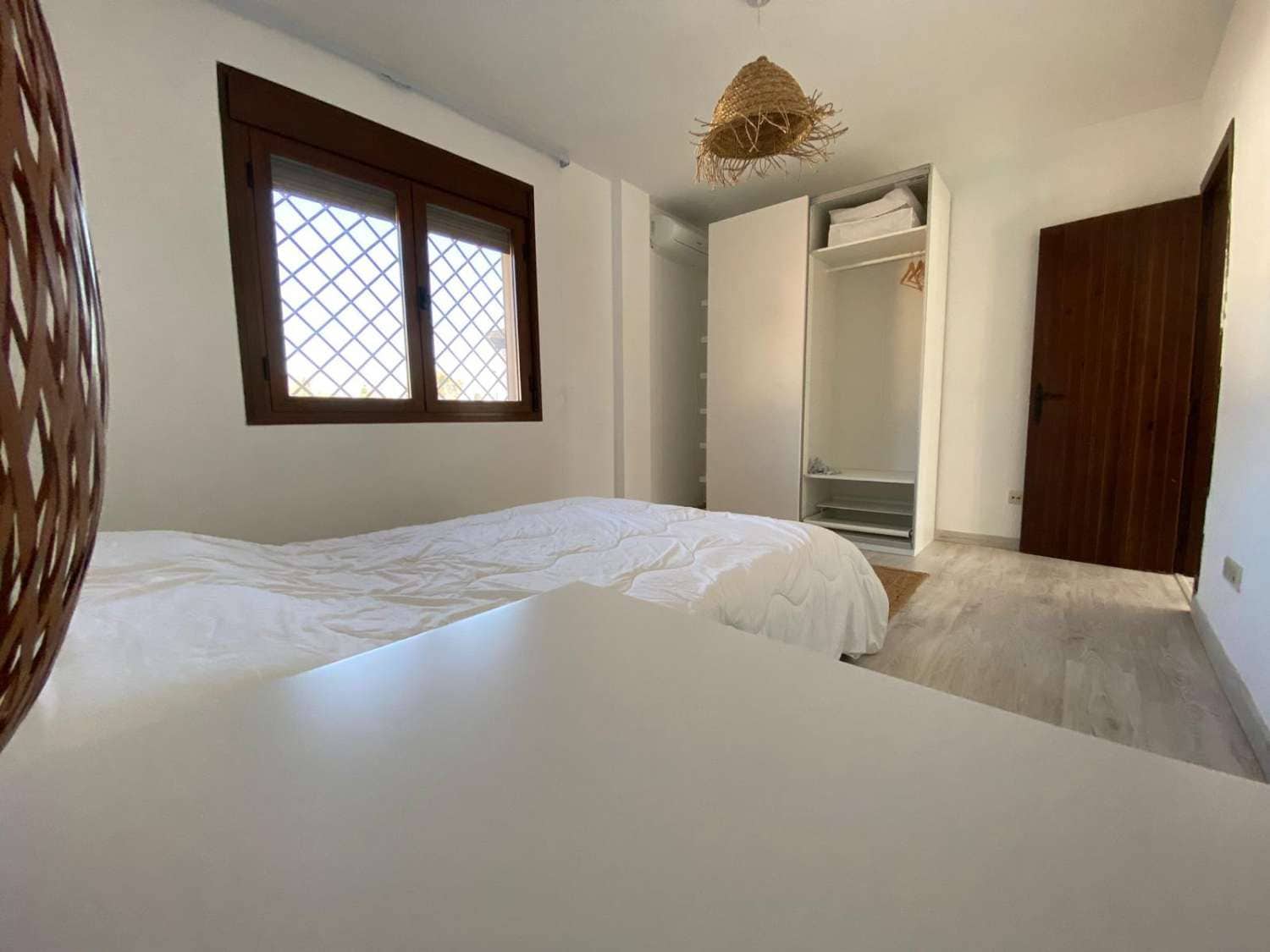 4 sypialnia Dom na sprzedaż w Alhaurin de la Torre z basenem garażem - 480 000 € (Ref: 9872918)
