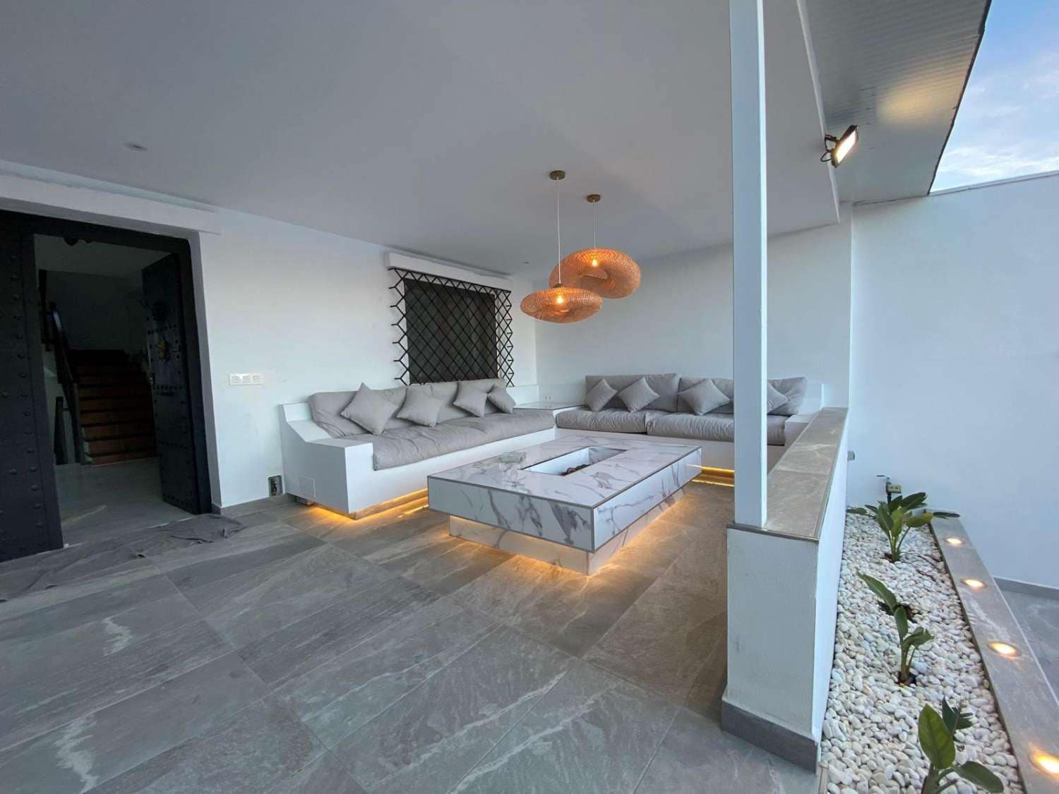 4 sypialnia Dom na sprzedaż w Alhaurin de la Torre z basenem garażem - 480 000 € (Ref: 9872918)