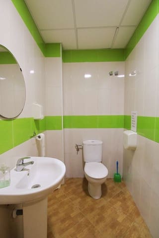 Local Commercial à louer à Alhaurín de la Torre - 900 € (Ref: 9902769)