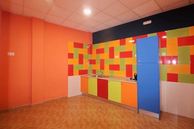 Local Commercial à louer à Alhaurín de la Torre - 900 € (Ref: 9902769)
