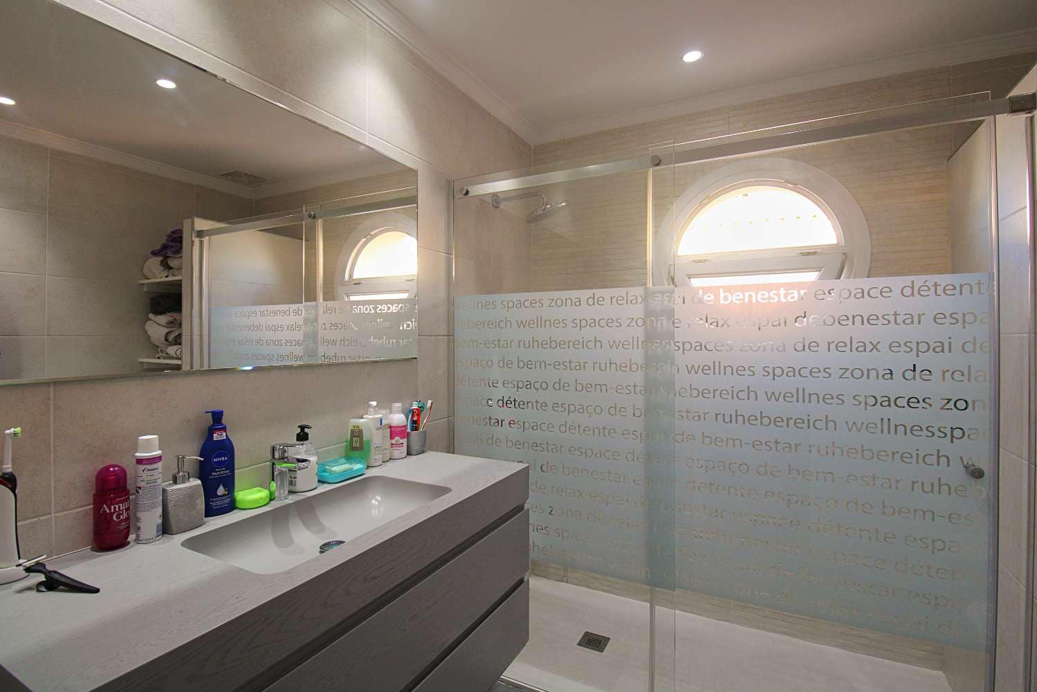 Pareado de 4 habitaciones en Alhaurín de la Torre en venta con piscina - 759.950 € (Ref: 9902770)