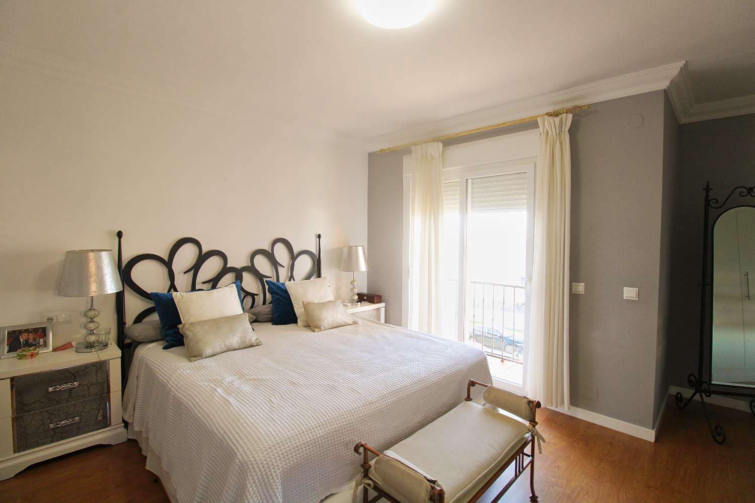 Pareado de 4 habitaciones en Alhaurín de la Torre en venta con piscina - 759.950 € (Ref: 9902770)
