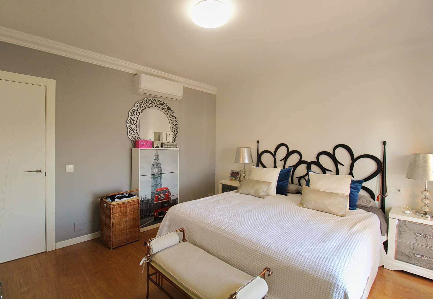 Pareado de 4 habitaciones en Alhaurín de la Torre en venta con piscina - 759.950 € (Ref: 9902770)