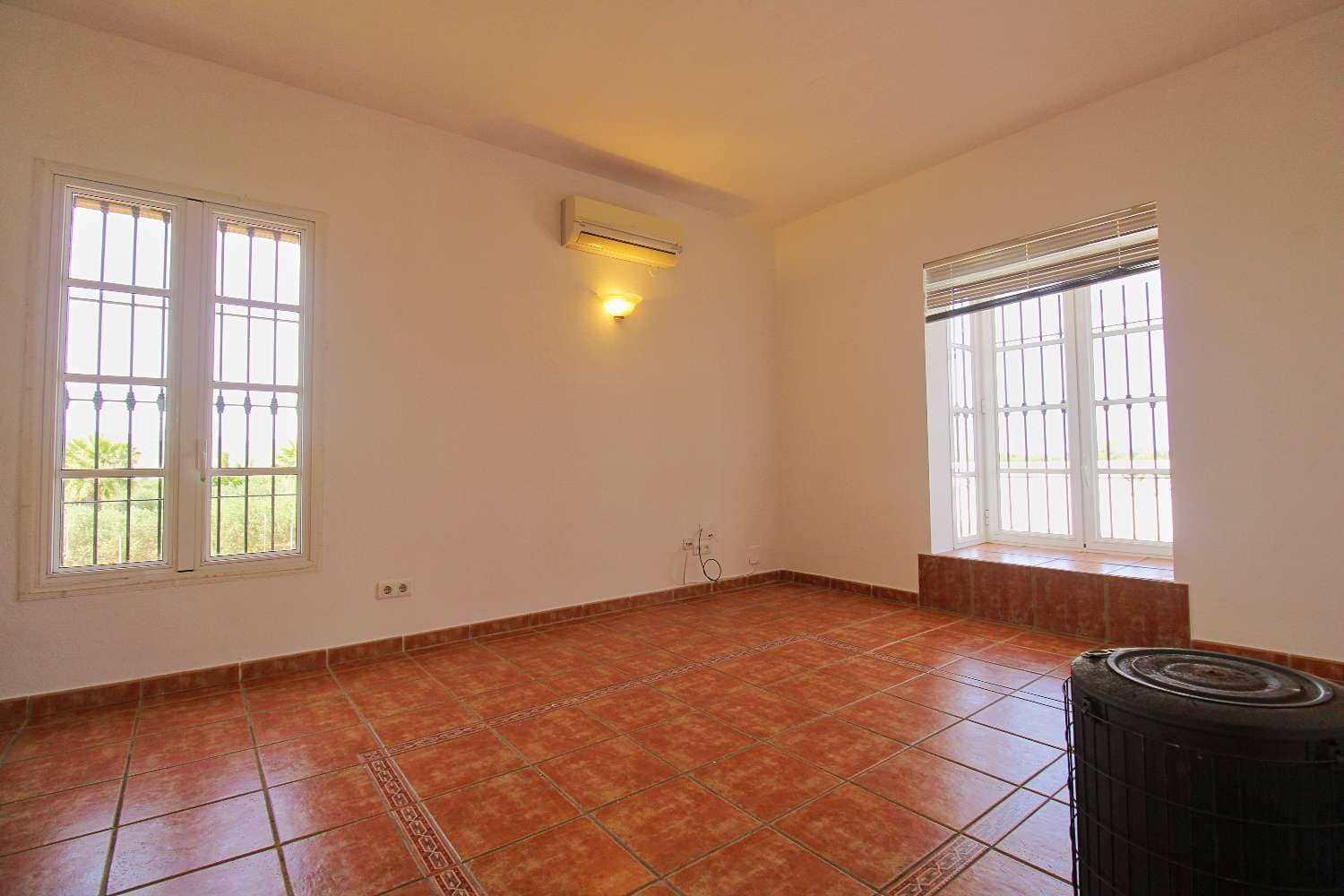 4 sovrum Finca/Hus på landet att hyra i Alhaurin el Grande med pool garage - 2 000 € (Ref: 9912451)