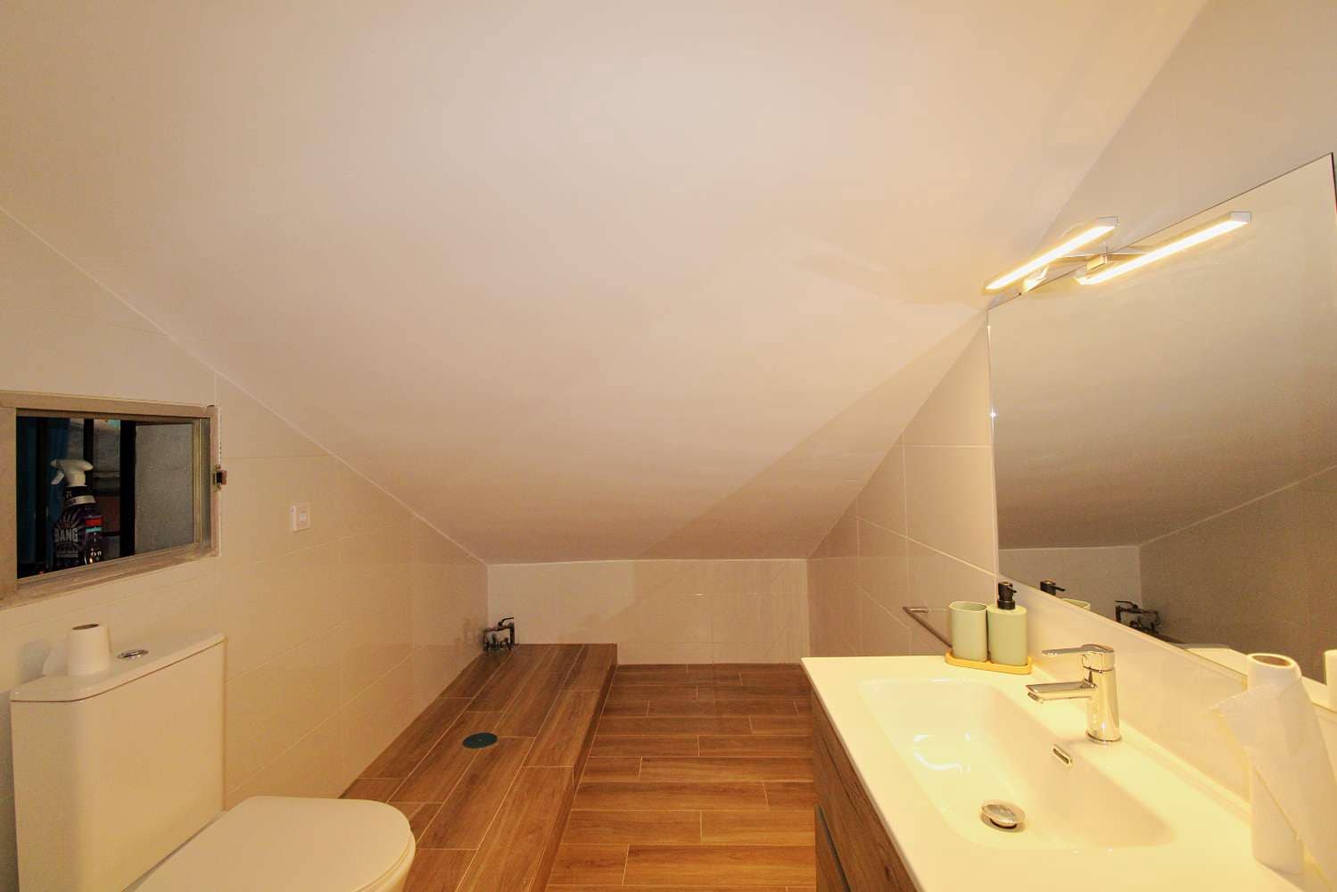 4 sypialnia Willa do wynajęcia w Alhaurin de la Torre z basenem garażem - 2 500 € (Ref: 9915183)
