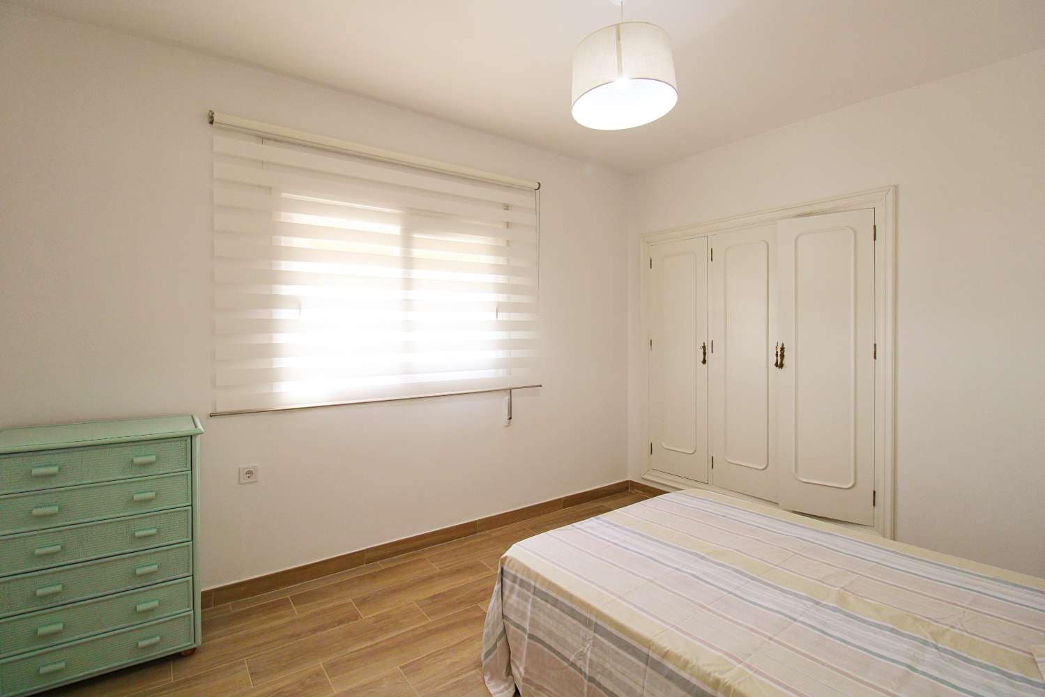 4 sypialnia Willa do wynajęcia w Alhaurin de la Torre z basenem garażem - 2 500 € (Ref: 9915183)