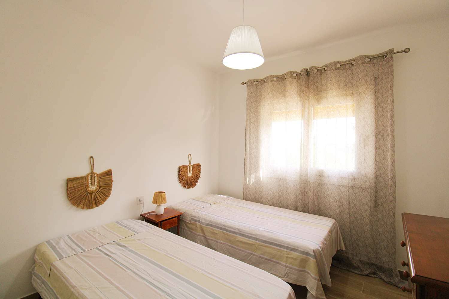 4 sypialnia Willa do wynajęcia w Alhaurin de la Torre z basenem garażem - 2 500 € (Ref: 9915183)