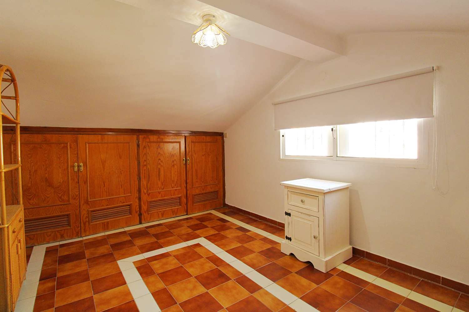 4 sypialnia Willa do wynajęcia w Alhaurin de la Torre z basenem garażem - 2 500 € (Ref: 9915183)