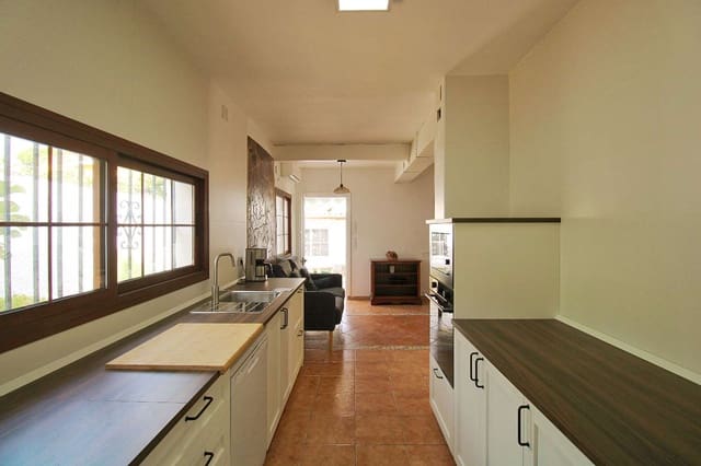 4 sypialnia Willa do wynajęcia w Alhaurín de la Torre z basenem garażem - 2 500 € (Ref: 9915183)