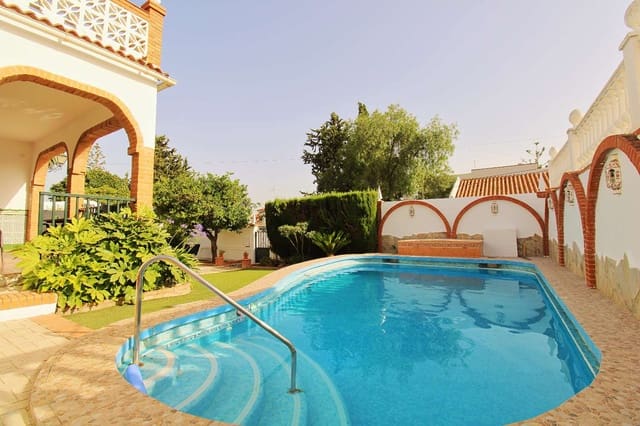 4 sypialnia Willa do wynajęcia w Alhaurín de la Torre z basenem garażem - 2 500 € (Ref: 9915183)