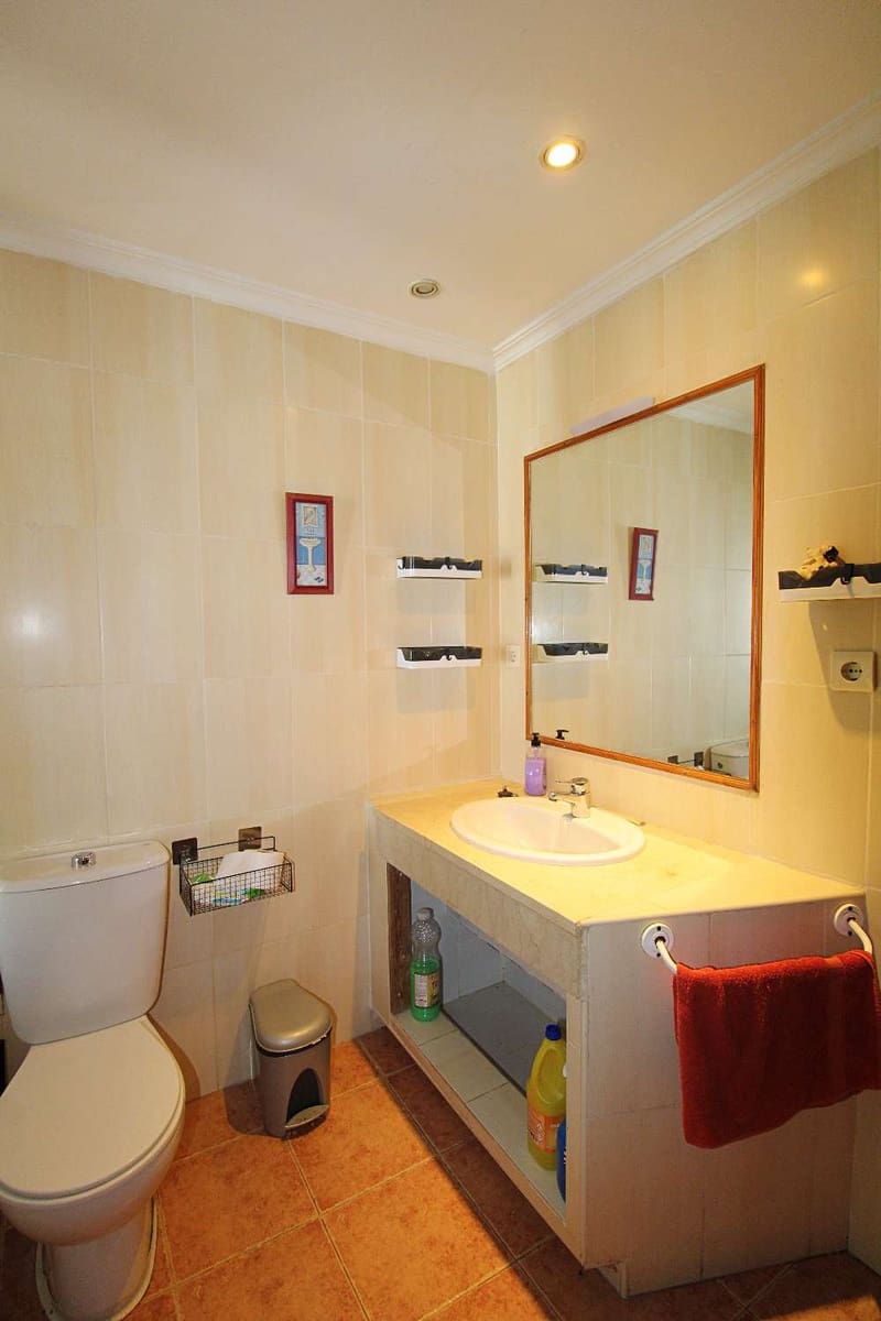 2 bedroom Apartment for sale in Alhaurin de la Torre - € 299,500 (Ref: 9937466)
