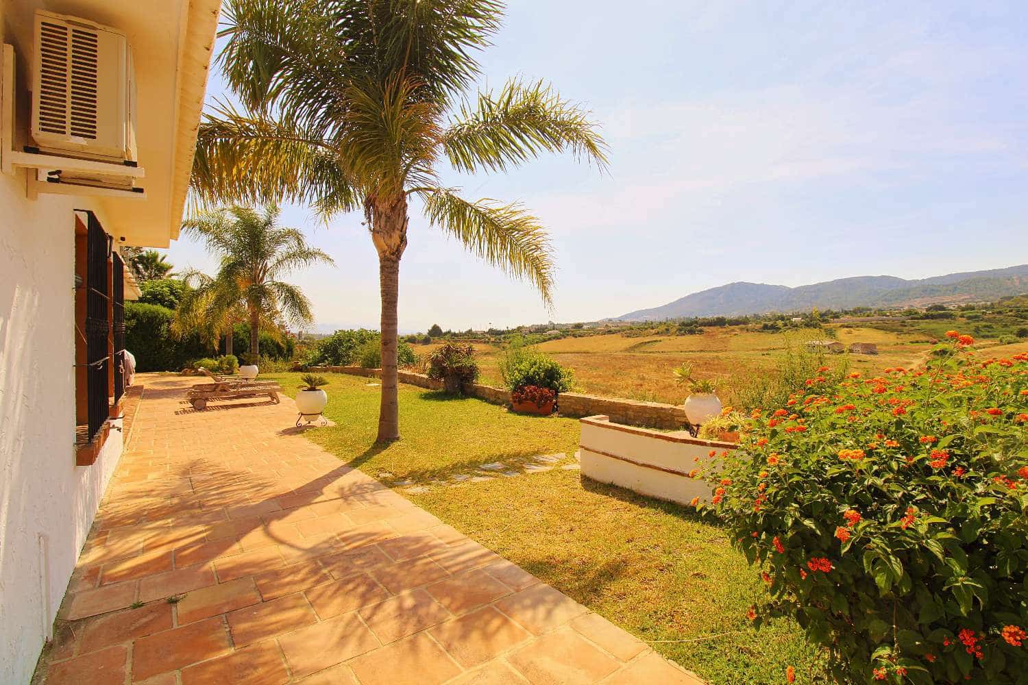 4 slaapkamer Finca/Landhuis te koop in Alhaurin de la Torre met zwembad - € 875.000 (Ref: 9946939)