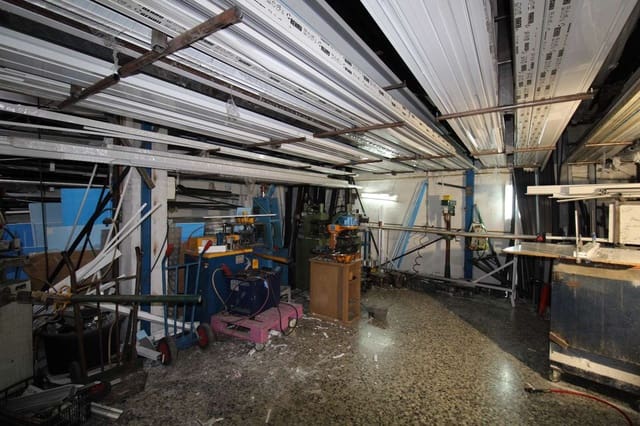 Erhverv til salg i Alhaurín de la Torre - € 470.000 (Ref: 9953658)