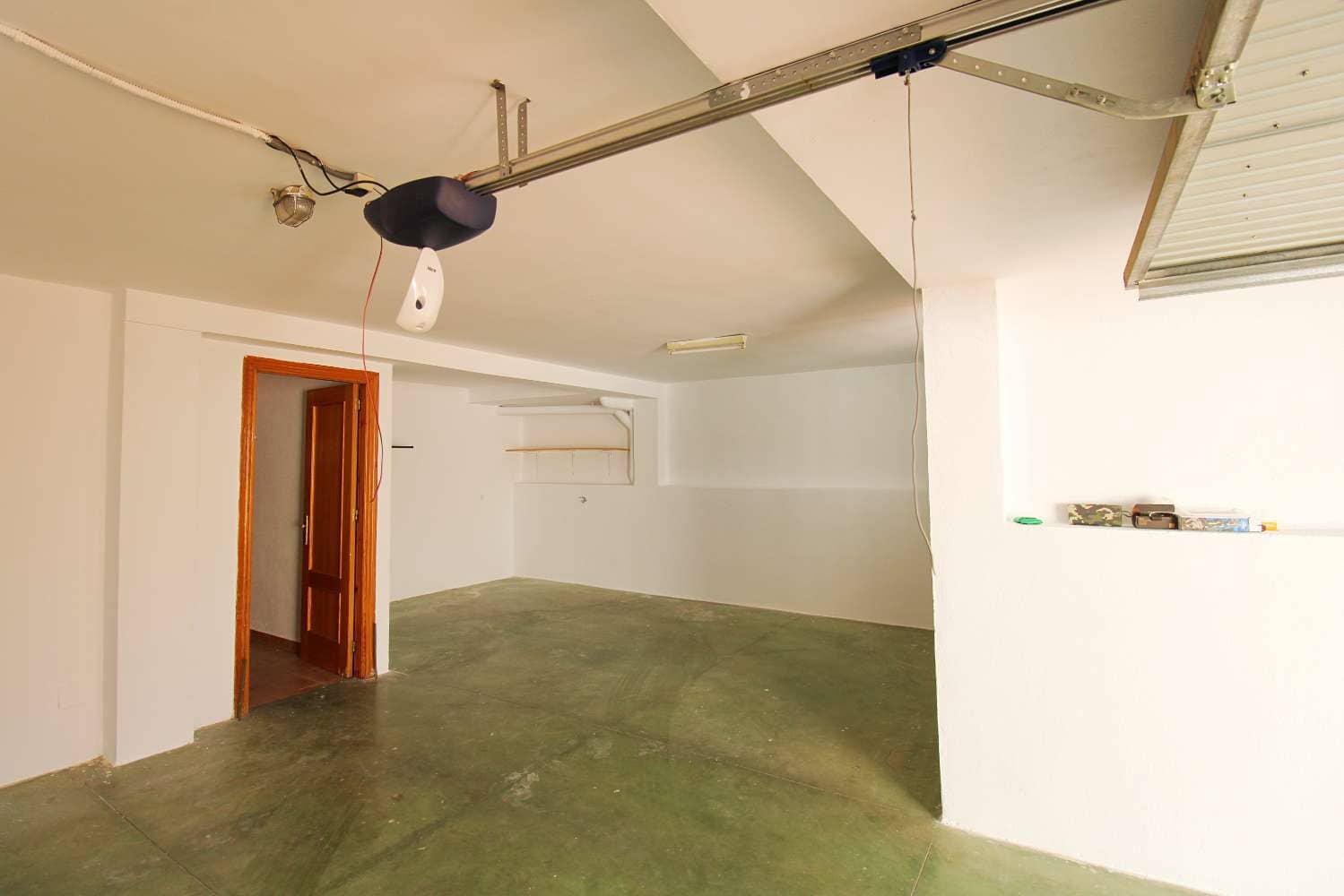 4 quarto Moradia Geminada para venda em Alhaurin de la Torre com piscina garagem - 664 000 € (Ref: 9956718)