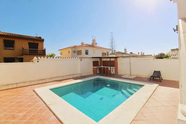 4 quarto Moradia Geminada para venda em Alhaurín de la Torre com piscina garagem - 664 000 € (Ref: 9956718)