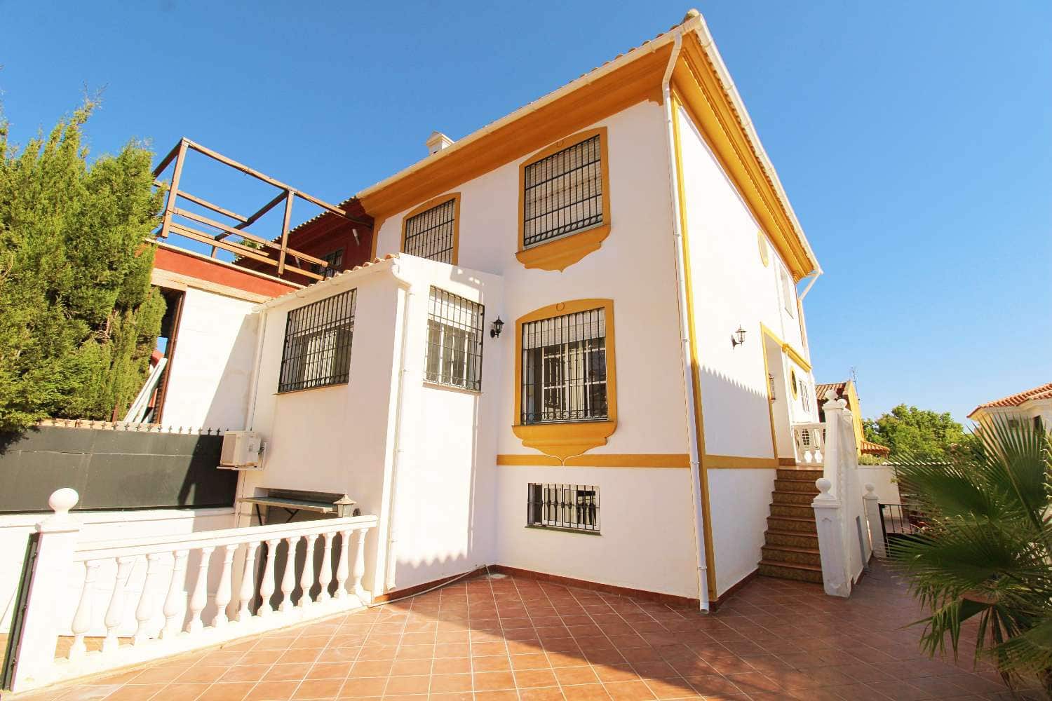 4 quarto Moradia Geminada para venda em Alhaurin de la Torre com piscina garagem - 664 000 € (Ref: 9956718)