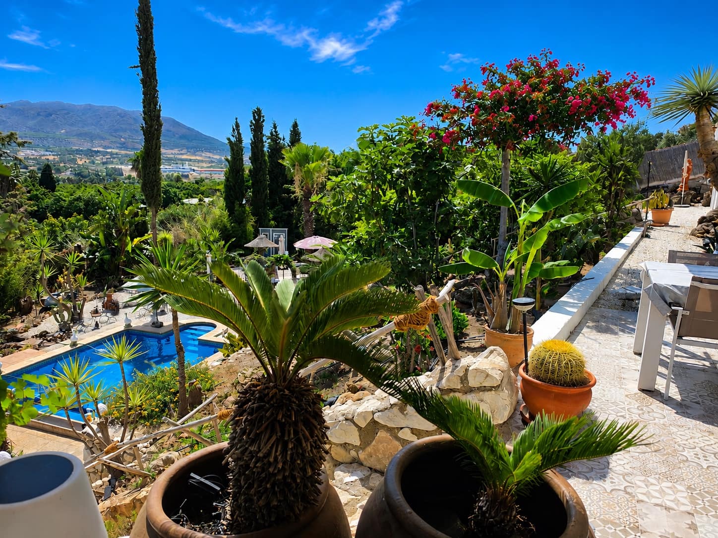 4 bedroom Villa for sale in Alhaurin de la Torre with pool - € 799,000 (Ref: 9959093)