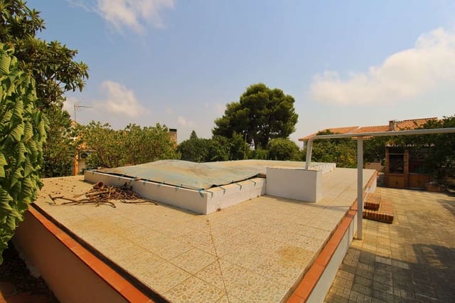 3 soveværelse Villa til salg i Alhaurín de la Torre med swimmingpool garage - € 675.000 (Ref: 9981794)