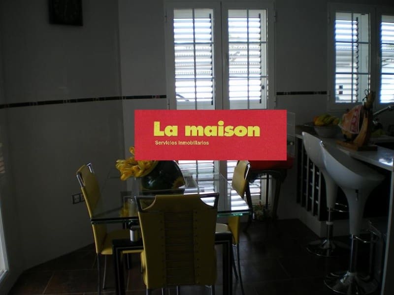 4 sypialnia Willa na sprzedaż w L'Eliana z basenem garażem - 1 200 000 € (Ref: 4880765)