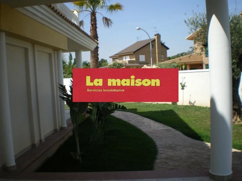 4 sypialnia Willa na sprzedaż w L'Eliana z basenem garażem - 1 200 000 € (Ref: 4880765)