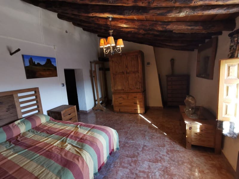 2 bedroom Finca/Country House for sale in Yecla - € 650,000 (Ref: 5788058)