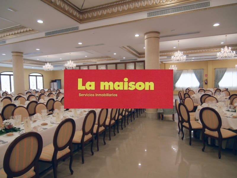 Restaurant/Bar à vendre à Castello de la Plana - 1 700 000 € (Ref: 6753560)