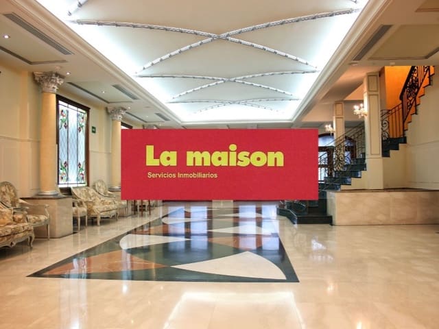 Restaurant/Bar à vendre à Centro, Castelló de la Plana - 1 700 000 € (Ref: 6753560)