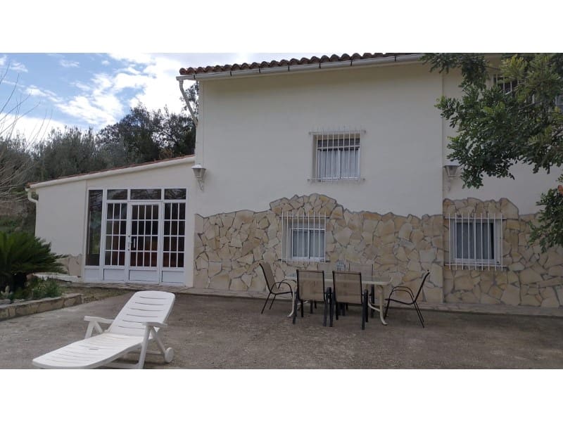 3 slaapkamer Villa te koop in Xativa met garage - € 250.000 (Ref: 8717225)