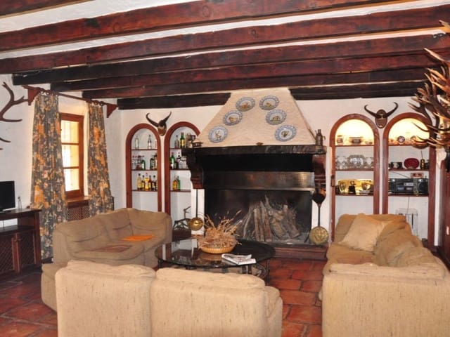 Finca/Country House for sale in Puertollano - € 3,500,000 (Ref: 8731995)