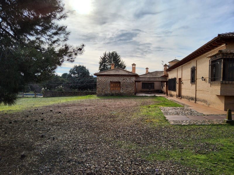 Finca/Landehus til salg i Piedrabuena - € 45.000.000 (Ref: 8757870)