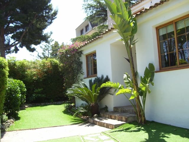 4 slaapkamer Villa te huur in La Cañada, Paterna - € 3.000 (Ref: 8834685)