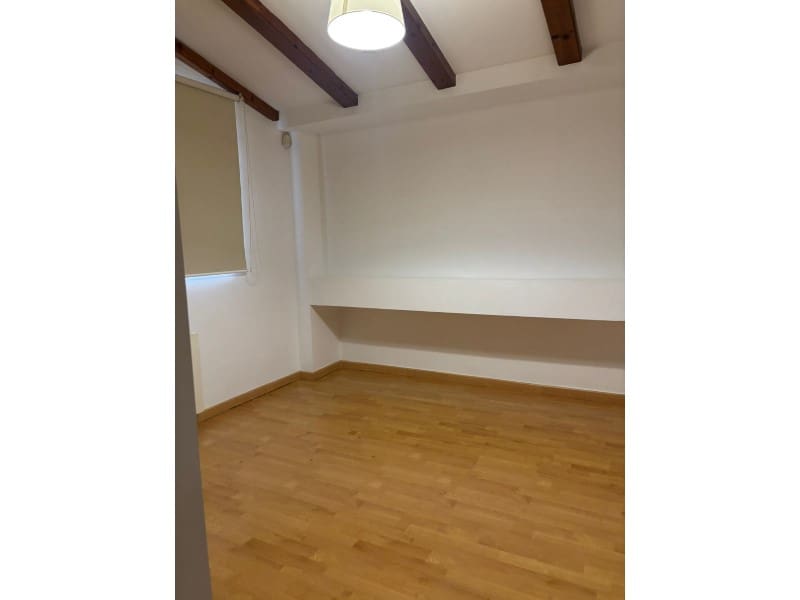 Chalet de 4 habitaciones en La Cañada en alquiler - 3.000 € (Ref: 8834685)