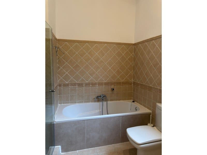 Chalet de 4 habitaciones en La Cañada en alquiler - 3.000 € (Ref: 8834685)