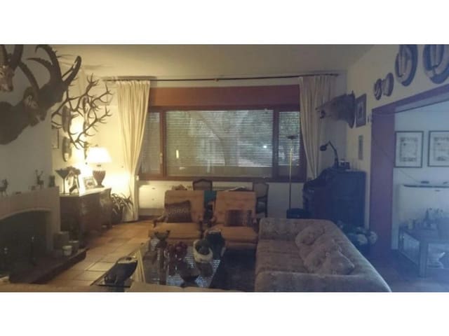 7 sovrum Finca/Hus på landet till salu i Guadalupe - 4 500 000 € (Ref: 8851880)