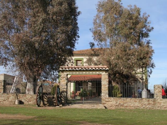 Finca/Herregård til salgs i Garciaz - € 450 000 (Ref: 8855028)