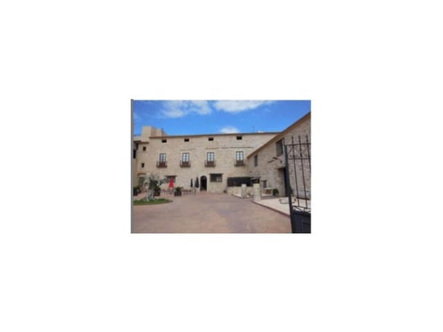 18 bedroom Hotel for sale in Chillarón de Cuenca with garage - € 1,800,000 (Ref: 9353362)