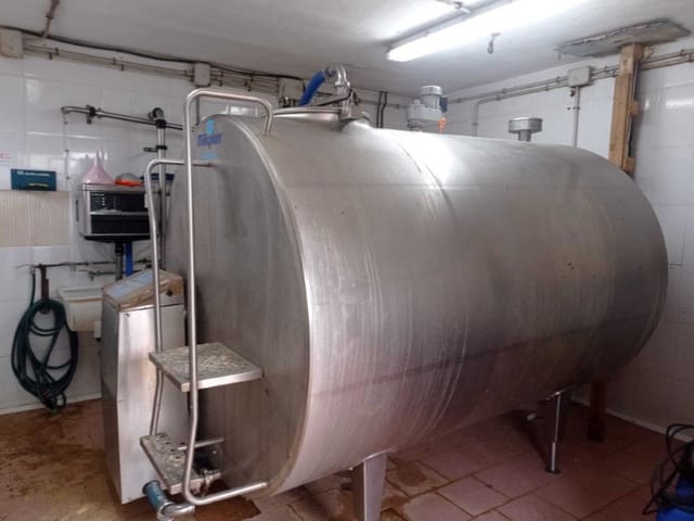 Finca/Country House for sale in Motilla del Palancar - € 8,000,000 (Ref: 9372085)